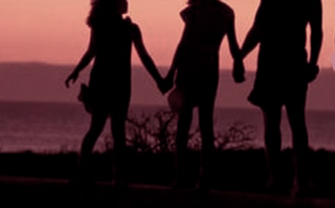 ���¼�ͥ�����ĵ��w��(hu��)����ͨ��