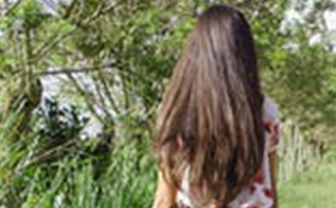 Ů�����е��L��