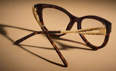 �۾������R����